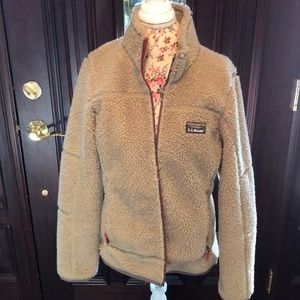 mountain pile fleece jacket